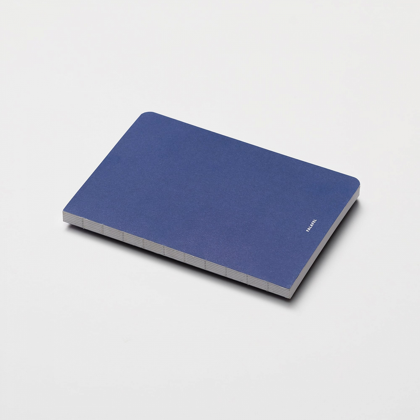 Скетчбук с открытым переплетом FALAFEL BOOKS А5, разные цвета открытка in books we trust