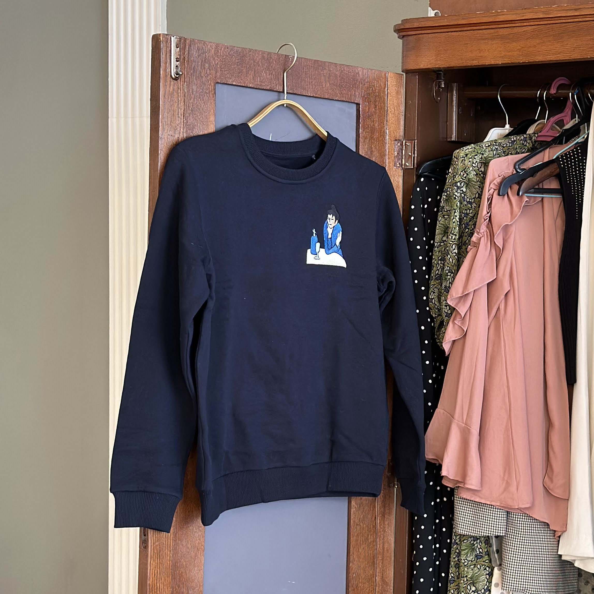 Толстовка quotЛюбительница Абсента quot вышивка L 3490₽