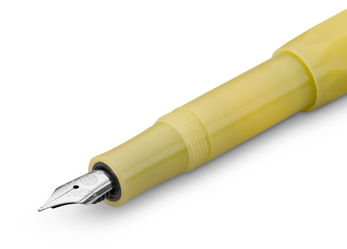 Ручка перьевая Kaweco CLASSIC FROSTED Sport EF 0,5 мм, чернила синие, корпус банановый KW10001833 - фото 5
