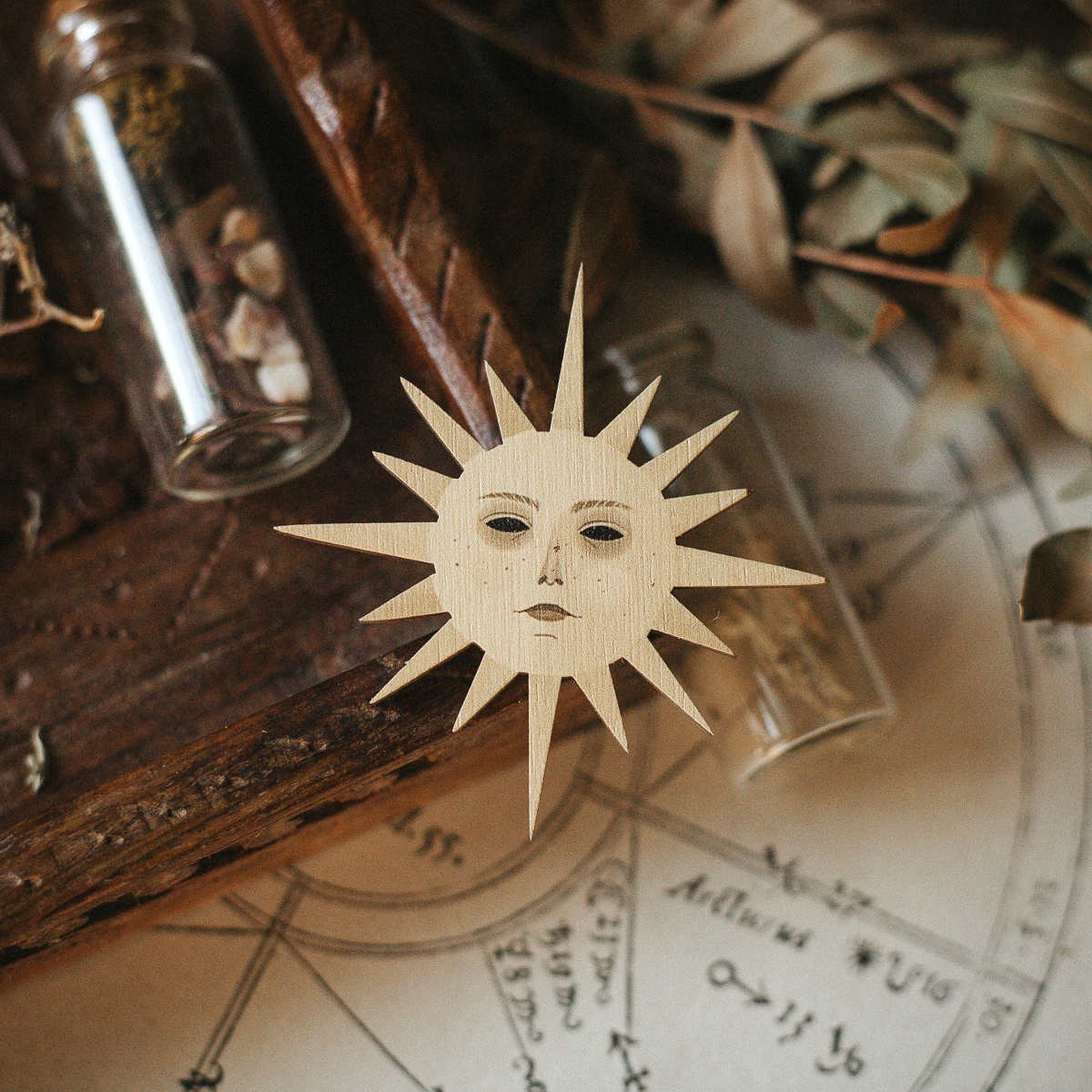 Деревянная брошка Дворникова А Солнце 396₽