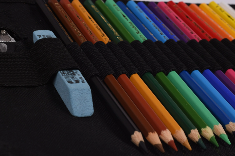 Набор графических материалов с карандашами Koh-I-Noor 