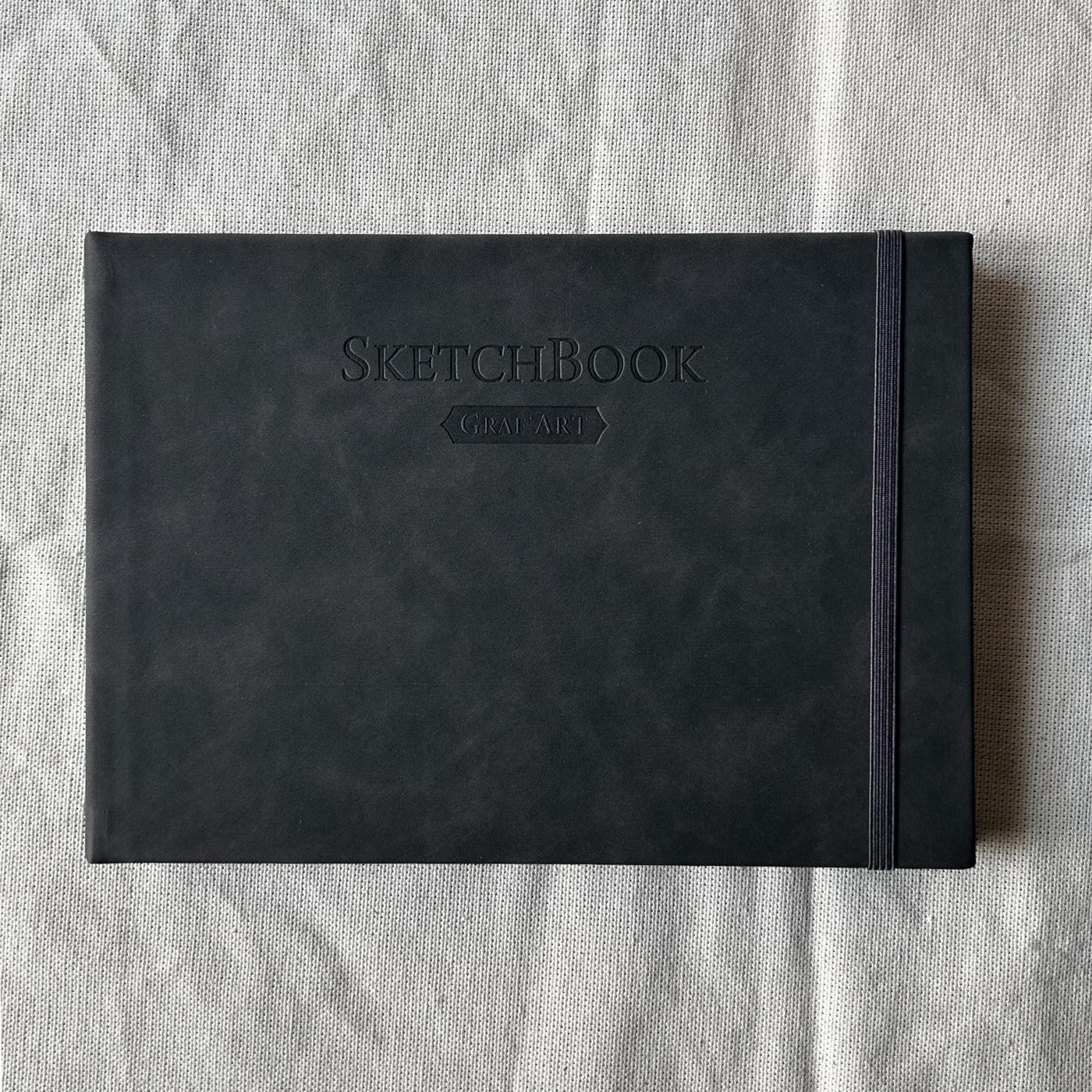 Скетчбук для графики Малевичъ GrafArt white горизонтальный А5 50 л 160 г серый 691₽