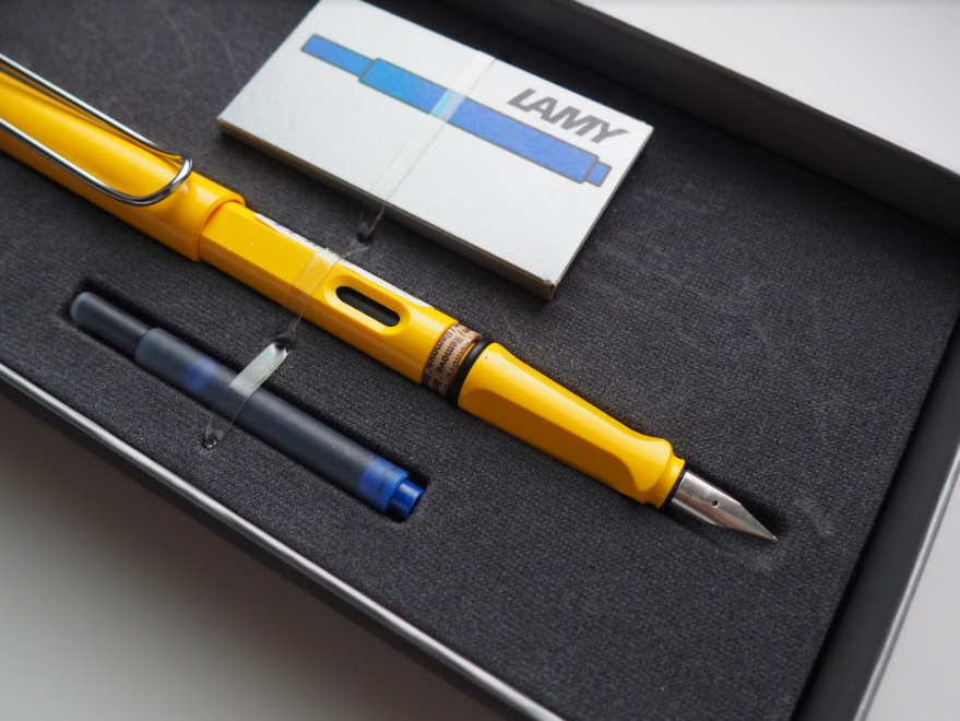 Набор ручка перьевая LAMY Safari, F корпус желтый+ картриджи синие 5 шт Lamy-4000214/1602077 Lamy-4000214/1602077 - фото 2