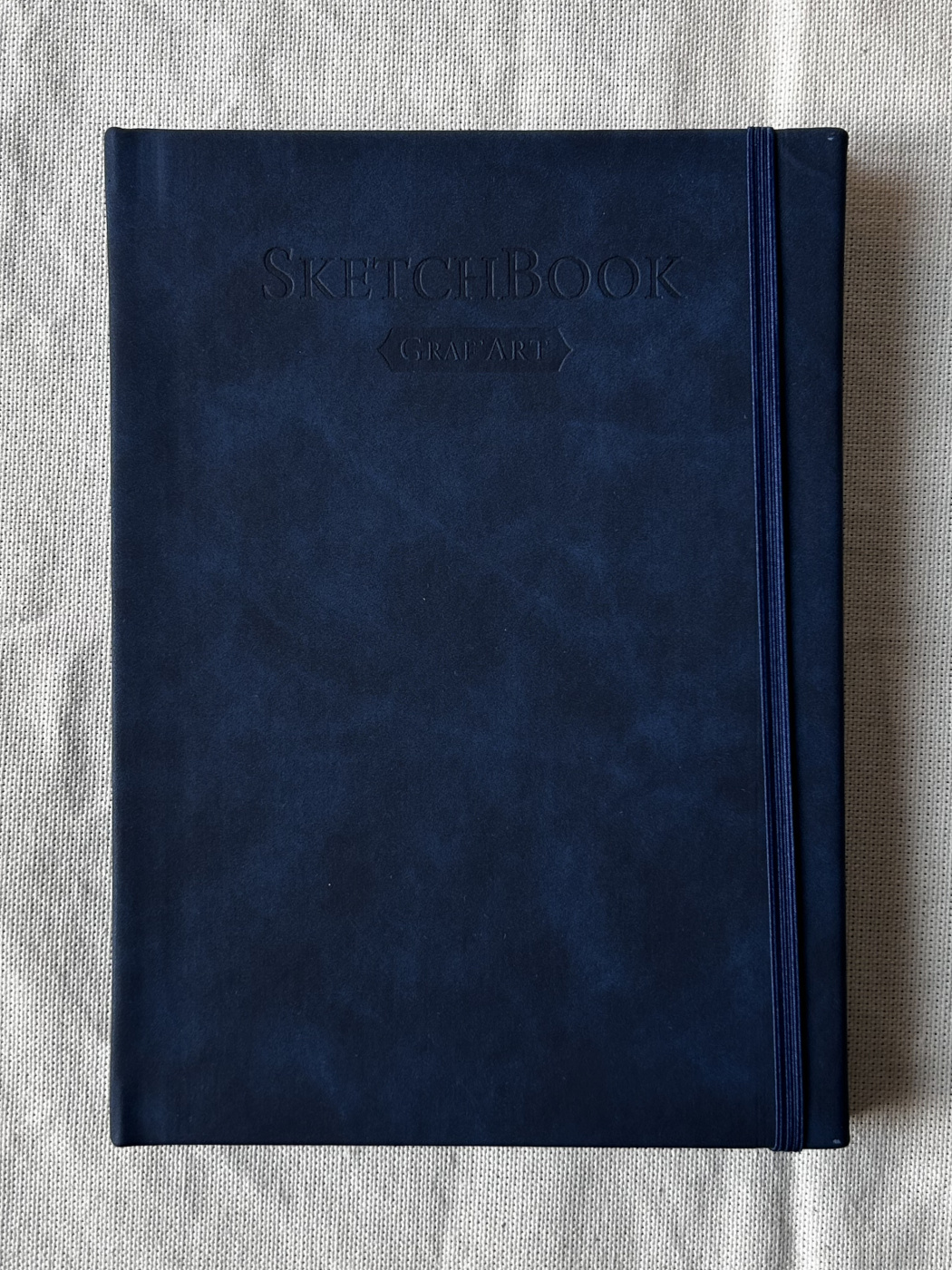 Скетчбук для графики Малевичъ GrafArt white А5 50 л 160 г темно-синий 690₽