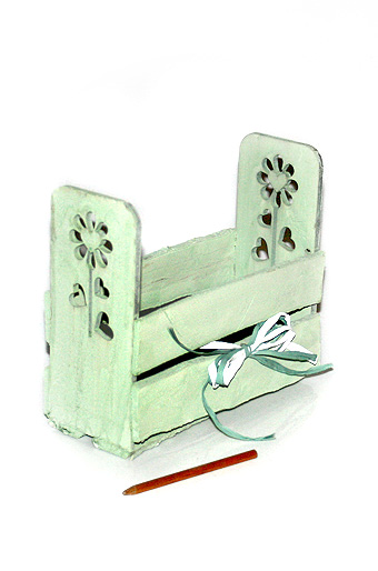 Коробка деревянная прямоугольная с резными ручками - любит/не любит южная мята 23х20х10 см GG-WBX 605/05-47