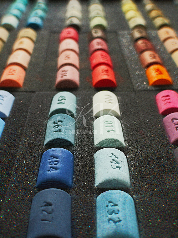 Набор пастели сухая Гамма 120 цв., половинки, картон.упак. 606x758