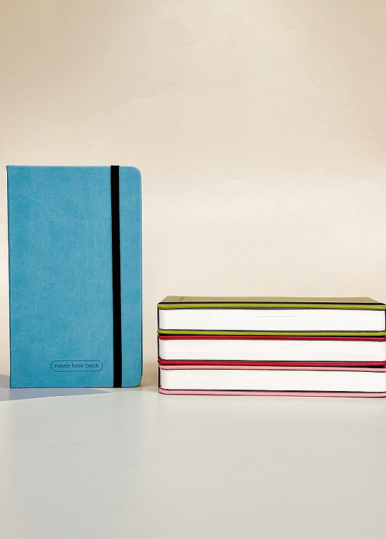 Еженедельник Aesthetic "Never" B6+, Голубой 606x758