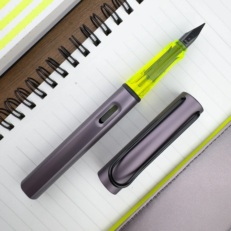 Ручка перьевая Lamy "0A6 al-star", Aubergine, EF 606x758