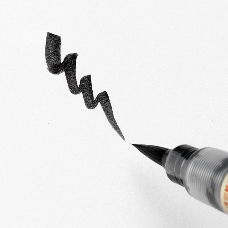 Кисть с пигментными чернилами Pentel "Brush Pen" цвет черный, тонкая в блистере