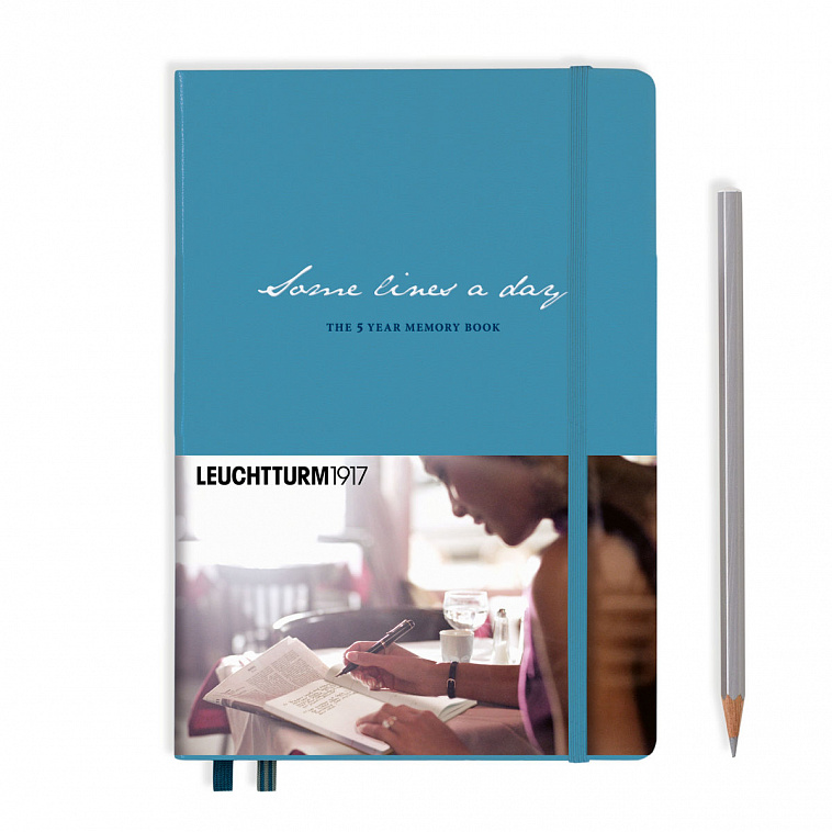 Записная книжка воспоминаний Leuchtturm "Несколько строк в день" А5, на 5 лет, нордический синий