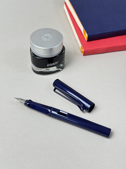 Ручка перьевая Lamy "0A9 safari", Dark dusk, M 606x758