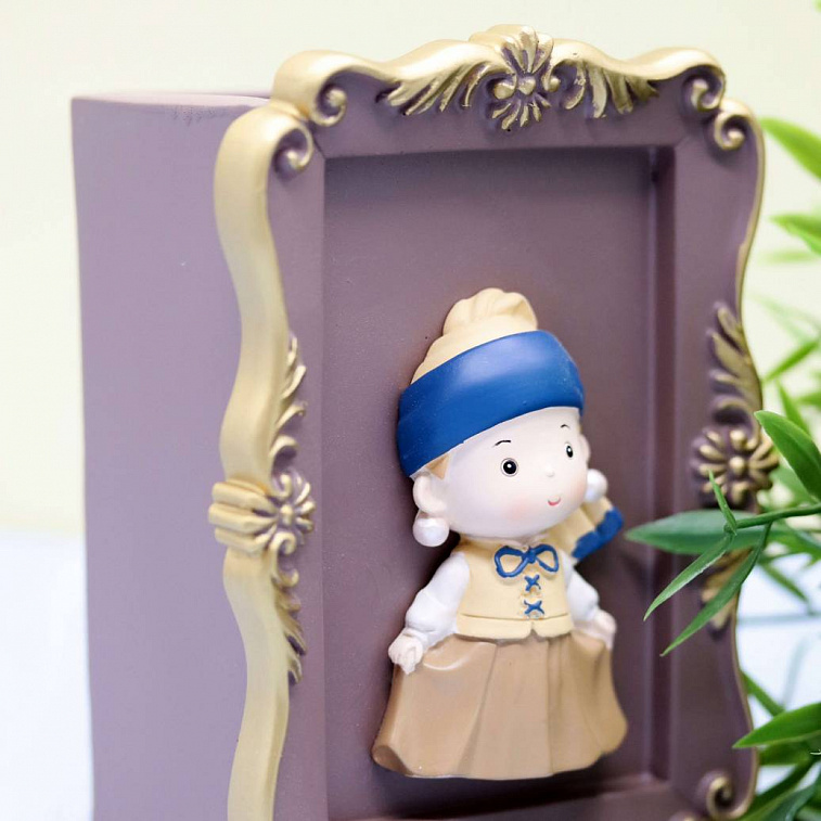 Подставка для канцелярских принадлежностей "Girl with a pearl earring", brown