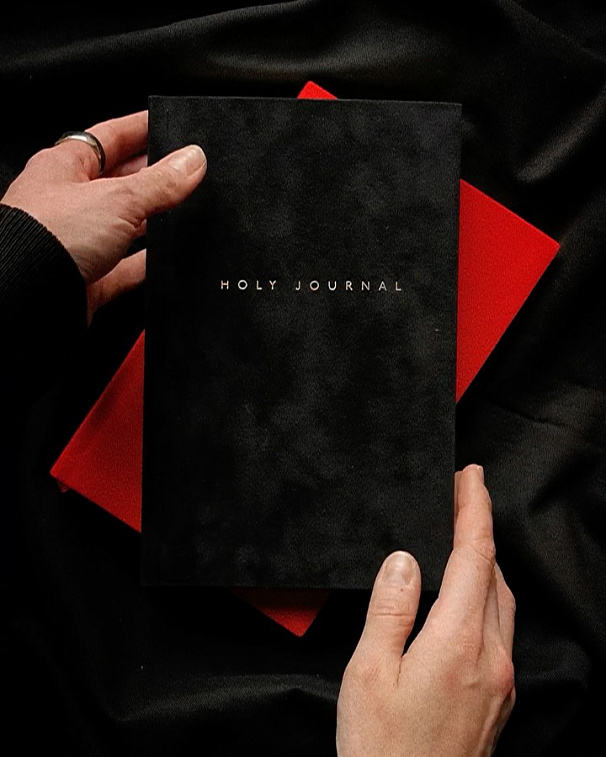Ежедневник Maxgoodz "Holy Journal" 13х21 см, 100 г, обложка черная