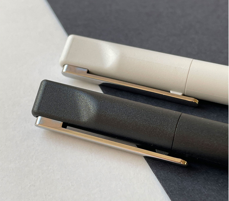 Ручка шариковая LAMY 262 xevo, M16Ч Светло-серый 606x758