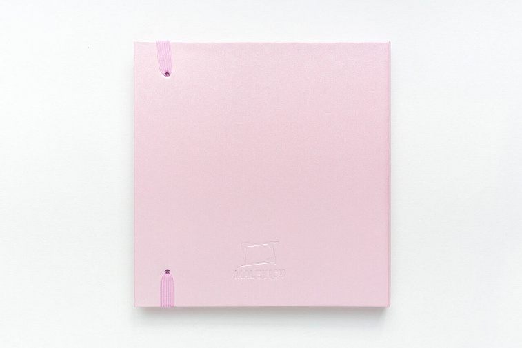 Скетчбук для маркеров Малевичъ "Fashion" 15х15 см 80 л 75 г, розовый