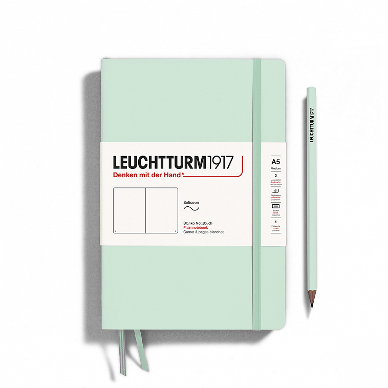 Блокнот без линовки Leuchtturm1917 "Natural Colors" 14,5x21 см 61 л, мягкая обложка, цвет:  Мятный 606x758