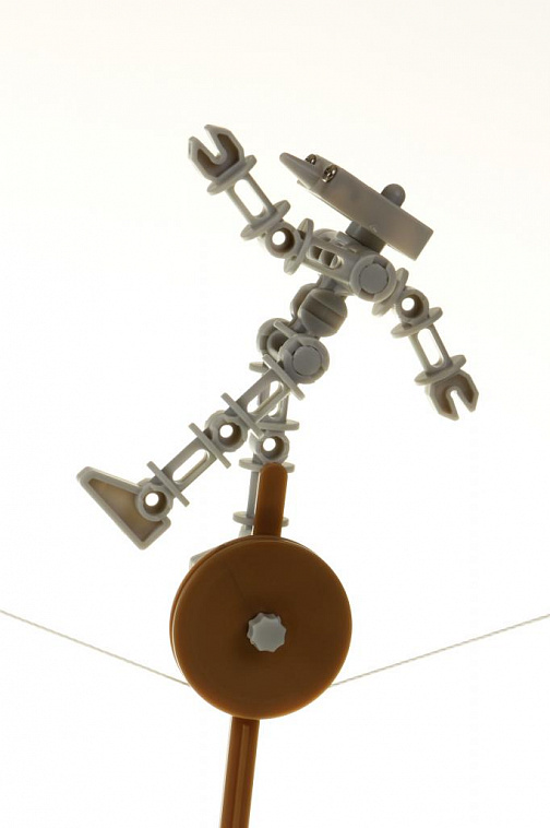 Набор научно-познавательный 4М "Робот аркобат"