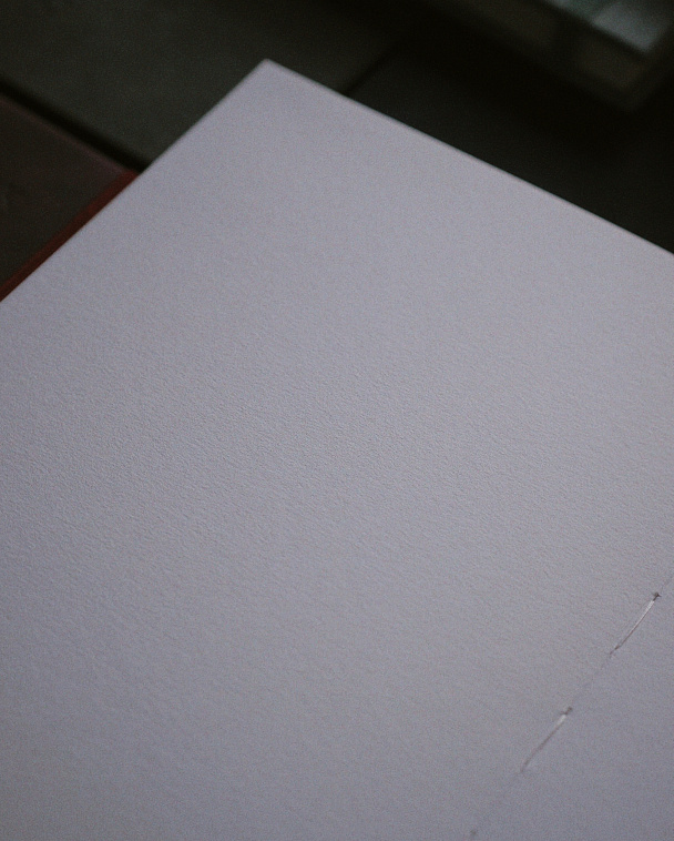 Скетчбук для графики Малевичъ "GrafArt white" 15x20 см 20 л 160 г, серый 606x758