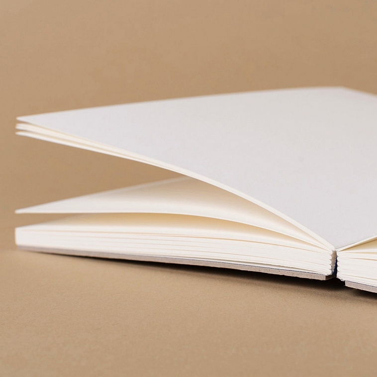 Скетчбук на твердом переплете FALAFEL BOOKS White Paper Simple, 60л, 160г, без линовки